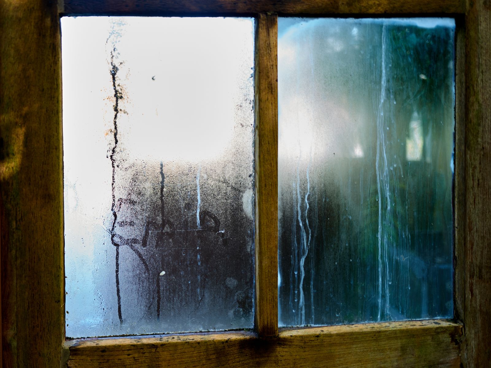 Hard water and mineral stain restoration